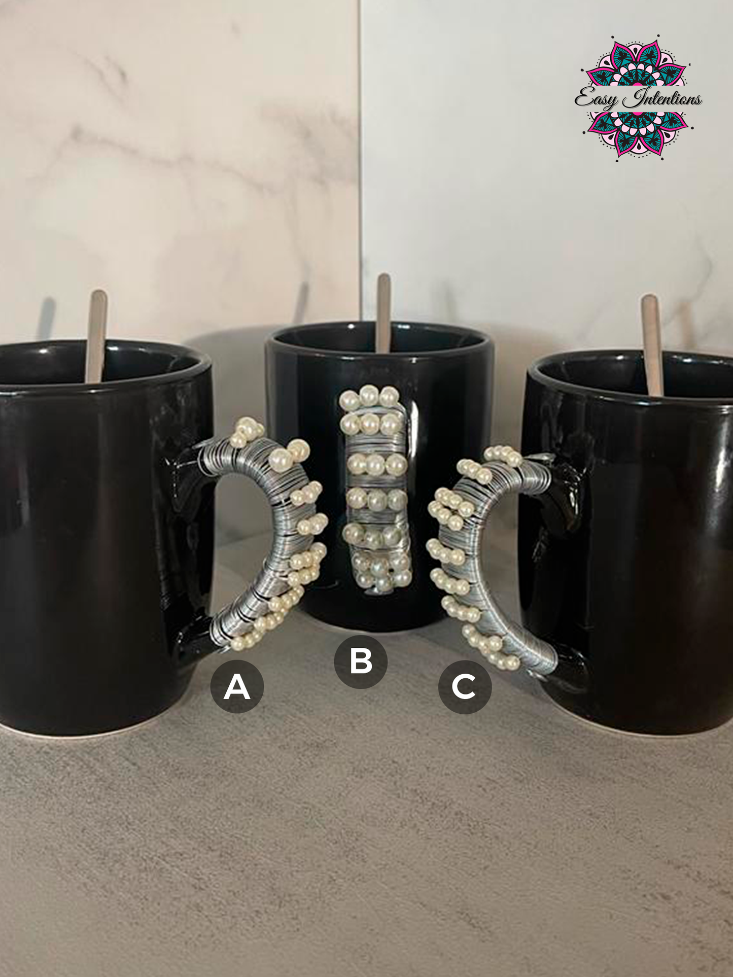 BLACK MUGS - WHITE HANDLE
